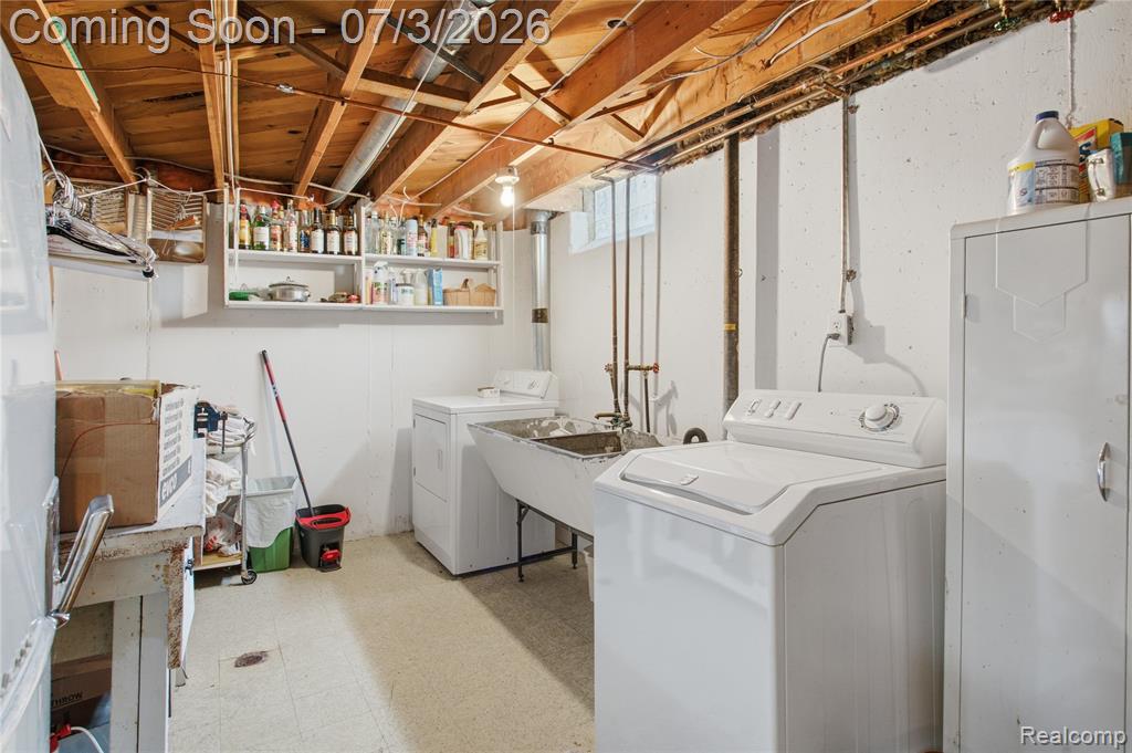 8516 Perrin Avenue, Westland, MI — Photo 34