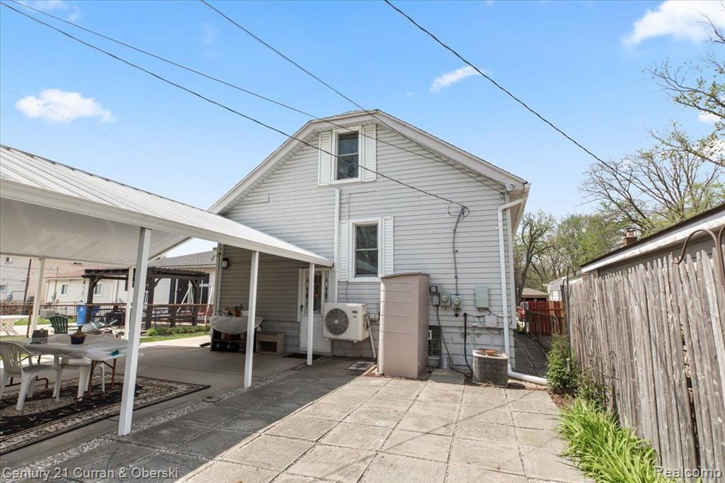 5625 HARDING Street, Dearborn Heights, MI 48125 — Photo 32