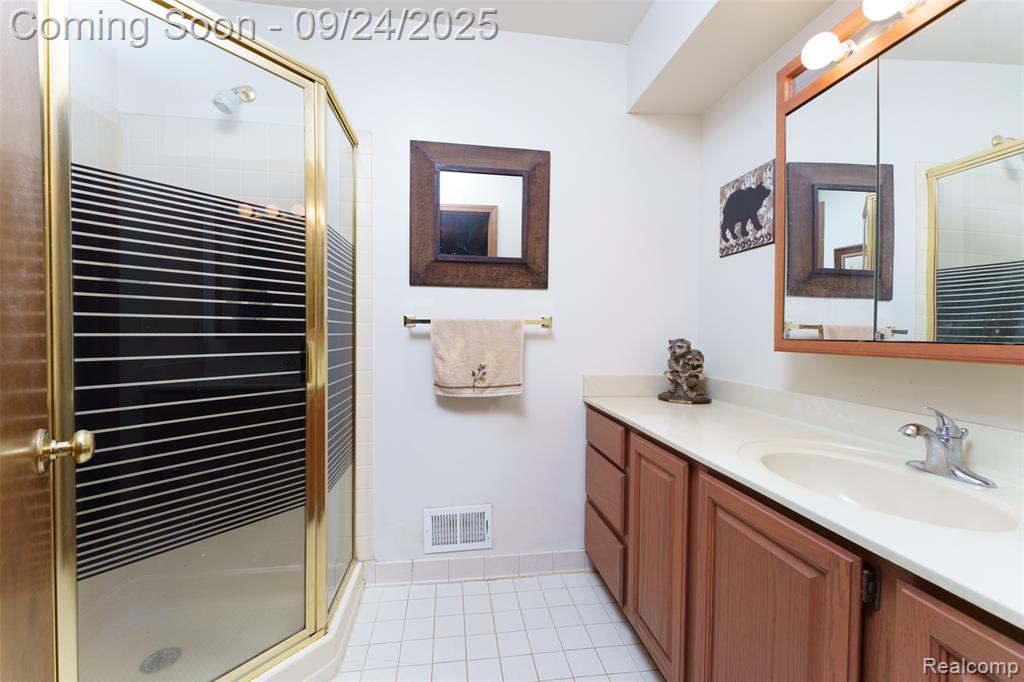 9511 W Allen Road, Fowlerville, MI 48836 — Photo 34