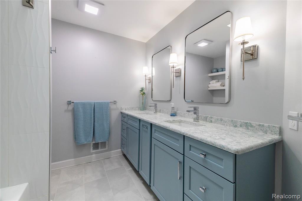 29462 East River Road, Grosse Ile, MI 48138 — Photo 44