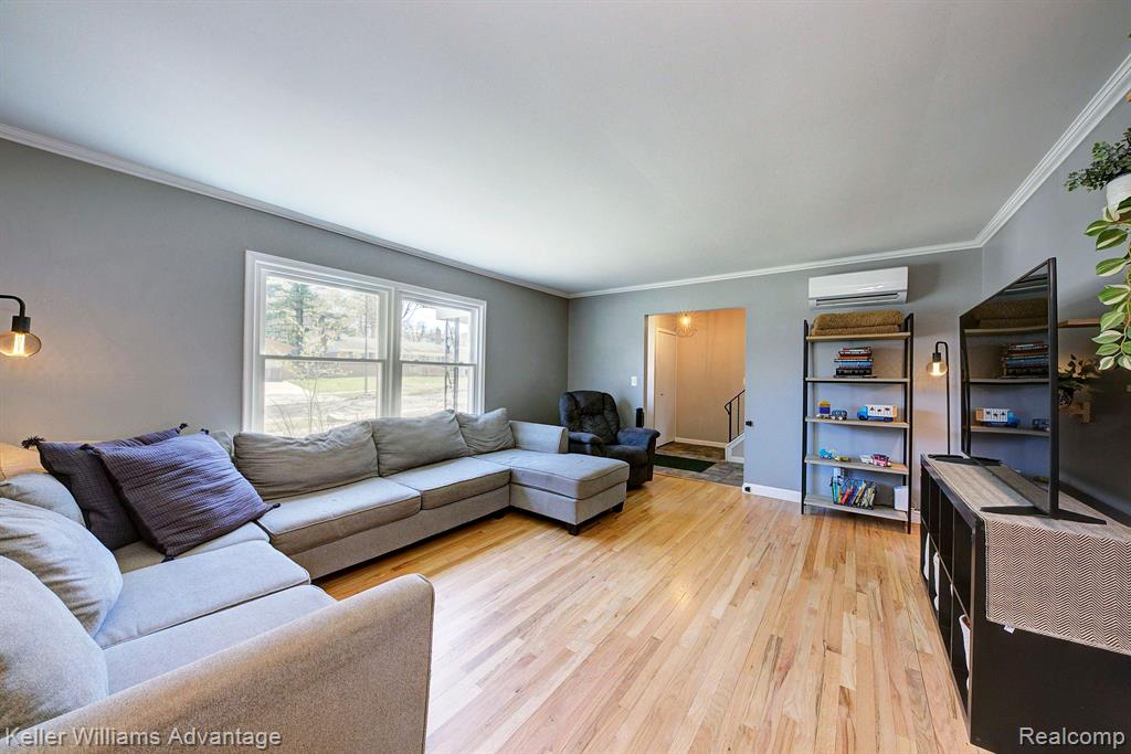 1079 MARK Street, Ypsilanti, MI 48197 — Photo 12