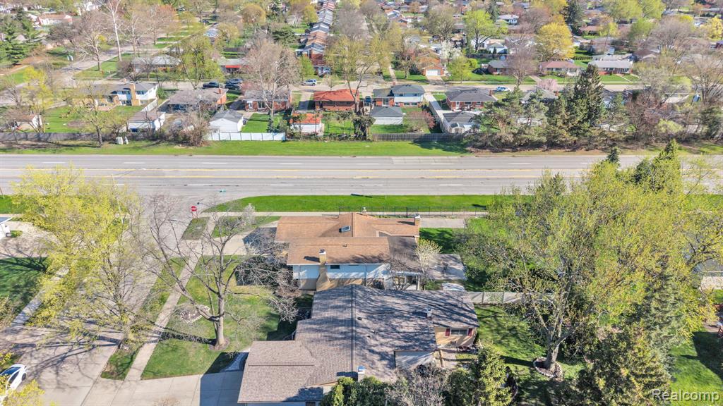 9498 Bassett Street, Livonia, MI 48150 — Photo 47