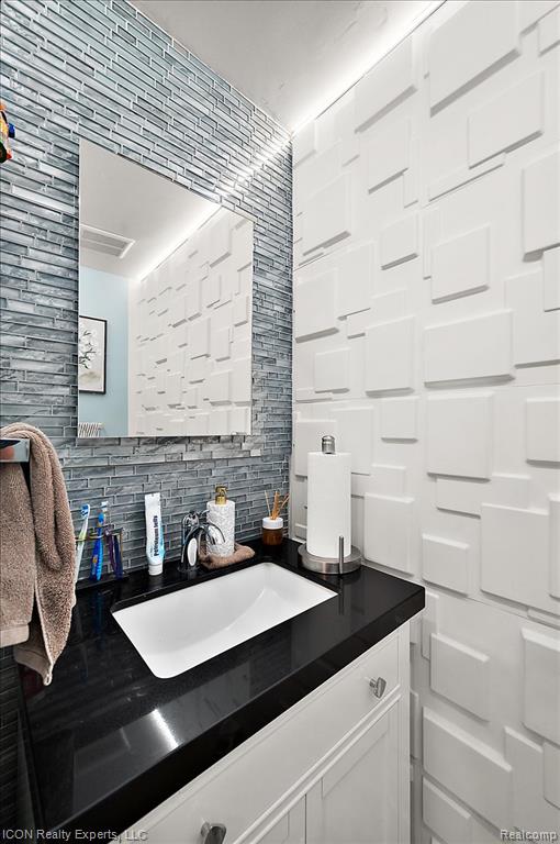 44831 Huntington Drive, Novi, MI — Photo 18