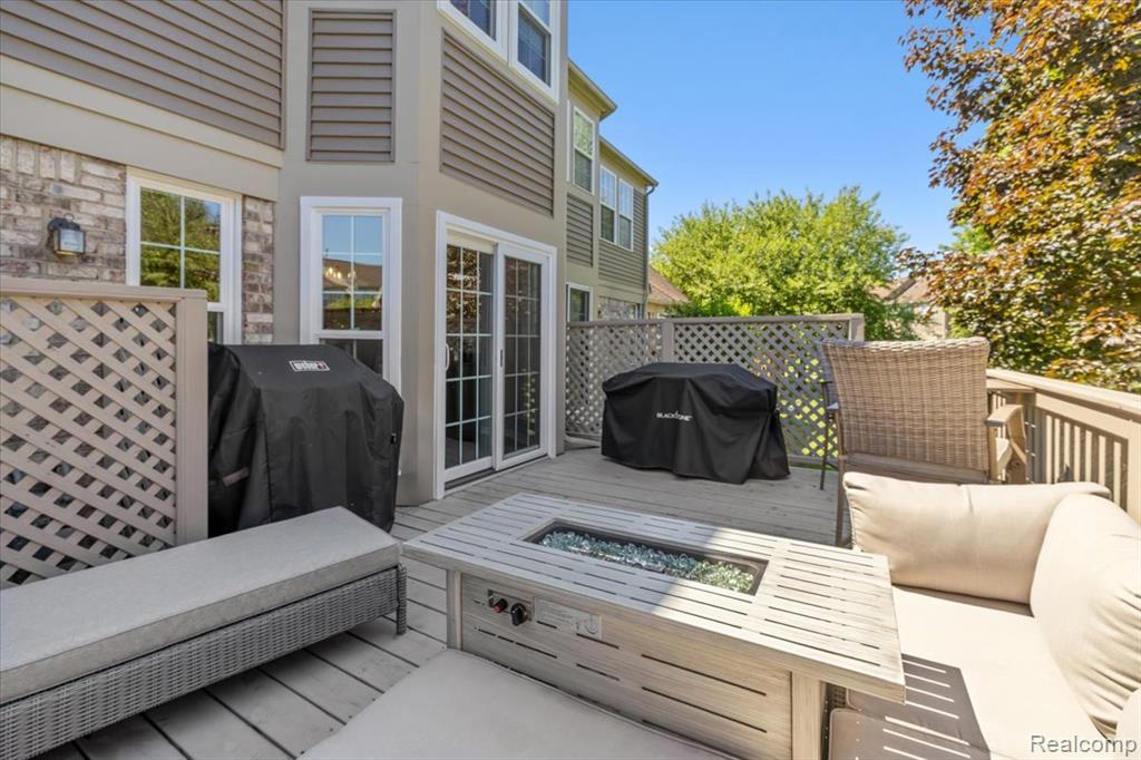 4472 Hunters Circle E, Canton, MI 48188 — Photo 23