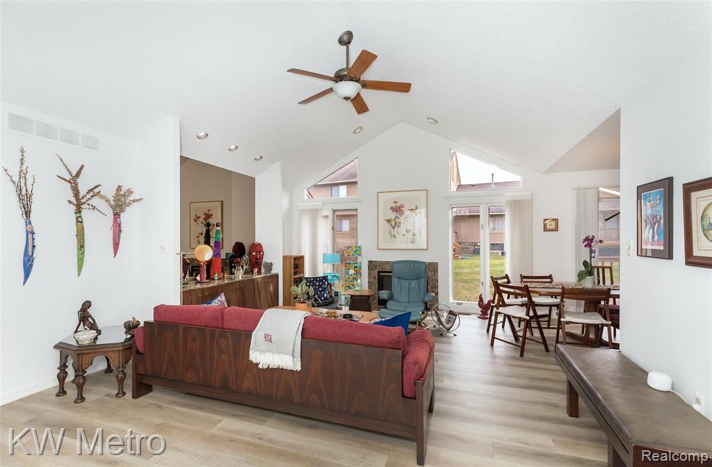 6129 Westbrooke Drive, West Bloomfield, MI — Photo 4