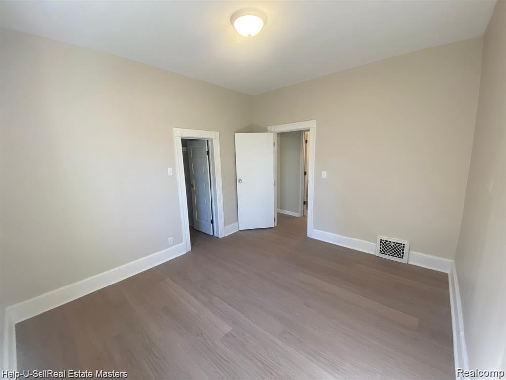 620 GRISWOLD Street, Port Huron, MI 48060 — Photo 14
