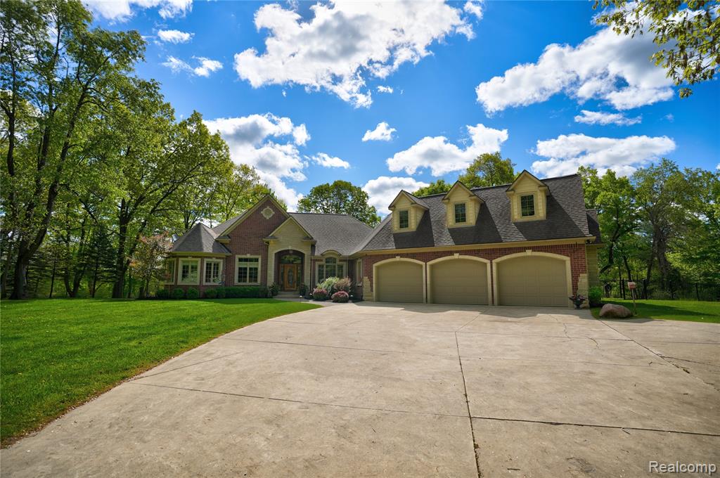 3074 POND Road, Leonard, MI 48367 — Photo 51