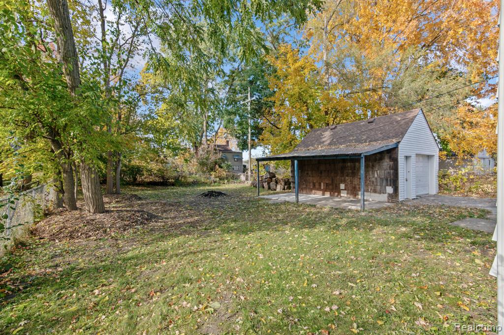 705 E Grand Boulevard, Ypsilanti, MI 48198 — Photo 16