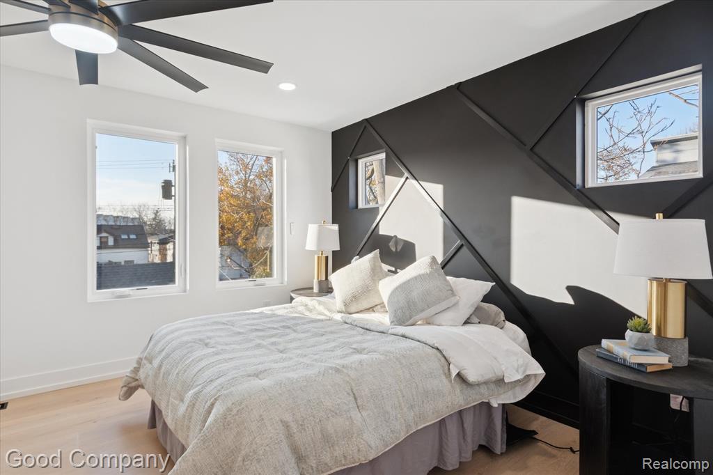 125 N Washington Ave Avenue, Royal Oak, MI, 48067