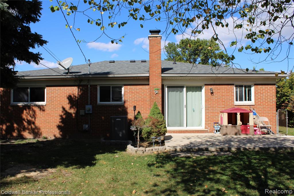8210 Linda Street, Warren, MI 48093 — Photo 6