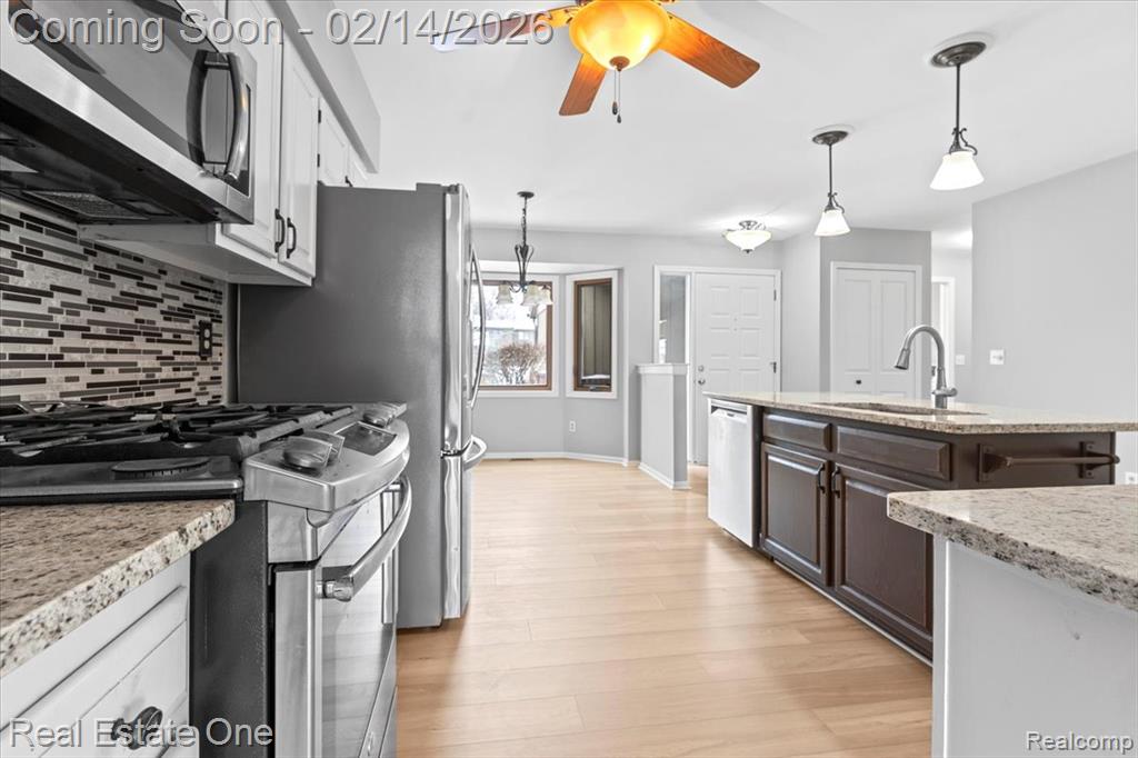 9883 Hawthorne Glen Drive, Grosse Ile, MI 48138 — Photo 5