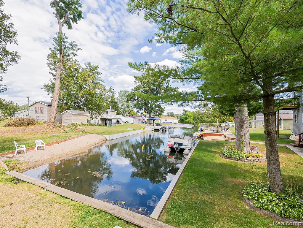 9526 Cedar Island Road, White Lake, MI — Photo 27