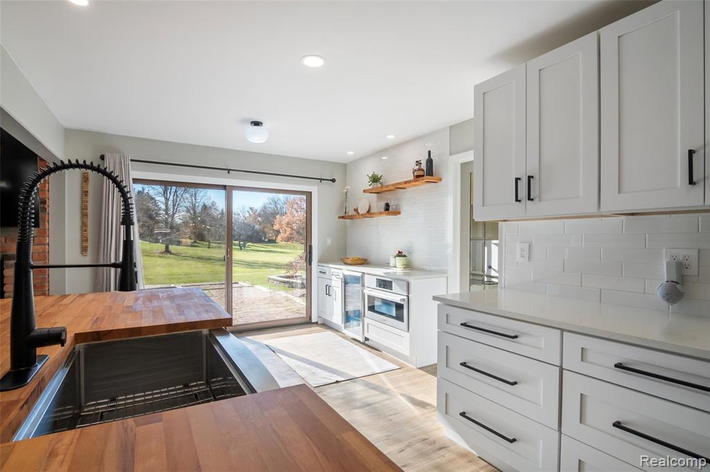 42085 Banbury Road, Northville, MI 48168 — Photo 9