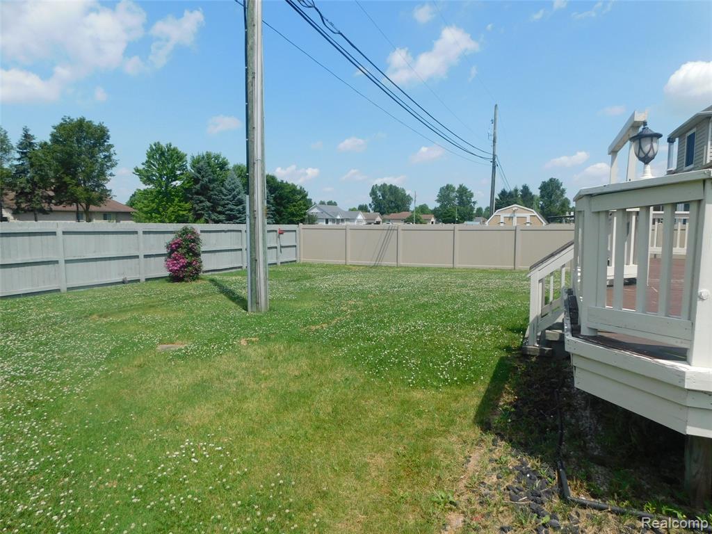 52025 HICKORY Drive, Chesterfield, MI 48047 — Photo 8