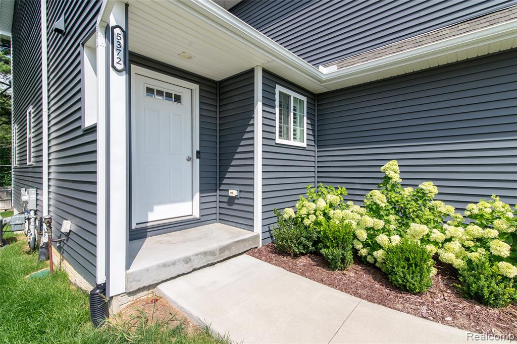 5372 Rural Terrace, Waterford, MI — Photo 4