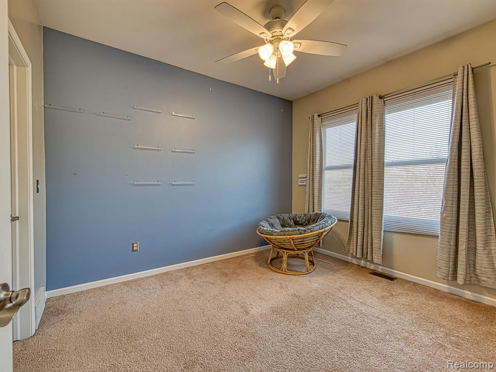 655 Vinewood Street, Wyandotte, MI 48192 — Photo 21