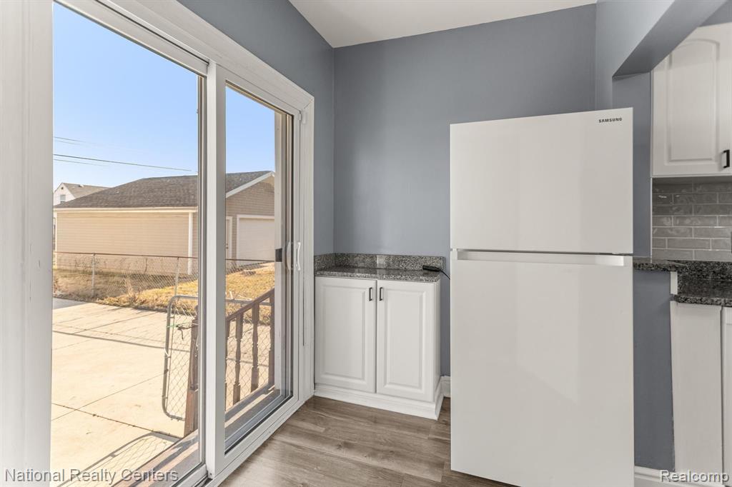 4242 LAPHAM Street, Dearborn, MI 48126 — Photo 20