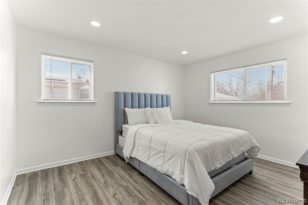 7154 Plainfield Street, Dearborn Heights, MI 48127 — Photo 37
