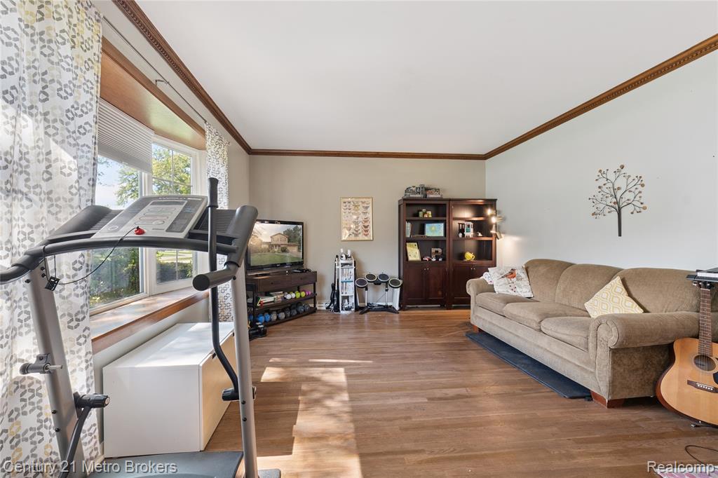 8505 Old Plank Road, Grand Blanc, MI 48439 — Photo 7