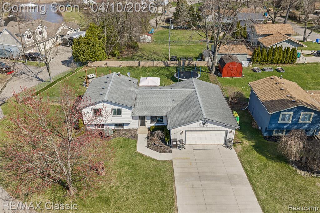 484 W Beechdale Street, Commerce Twp, MI 48382 — Photo 32