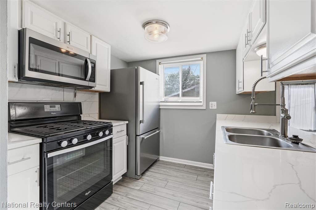 16021 Dugan Street, Roseville, MI 48066 — Photo 3