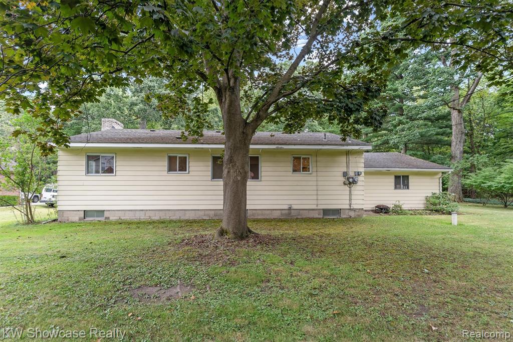 1445 Mariposa Drive, Wixom, MI 48393 — Photo 6