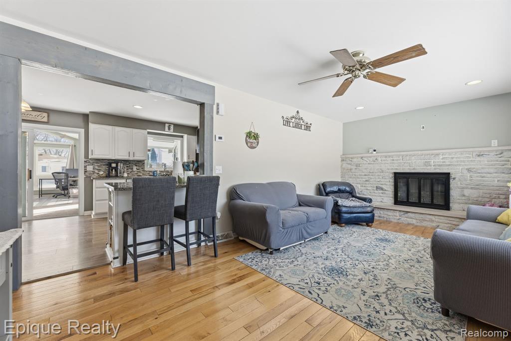 1009 Illinois Street, Marysville, MI 48040 — Photo 5