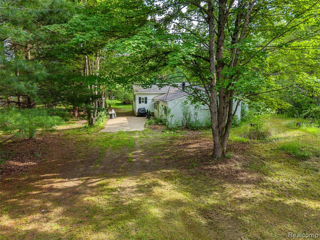945 N Hockaday Road, Gladwin, MI 48624 — Photo 23