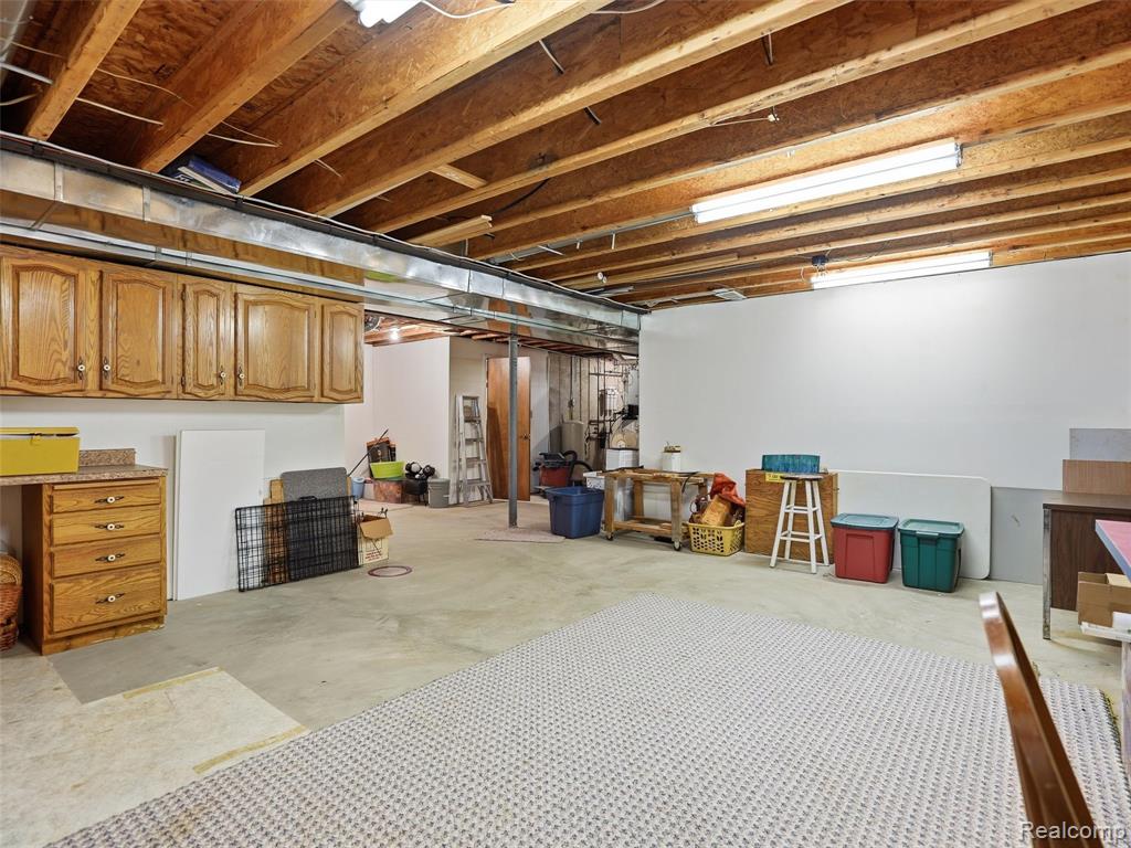 4695 Melanie Lane, White Lake, MI 48383 — Photo 40