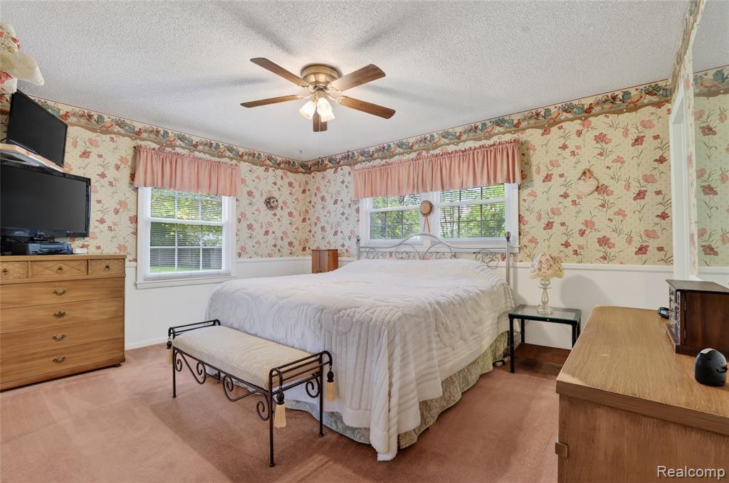 5090 Torrey Road, Flint, MI 48507 — Photo 23
