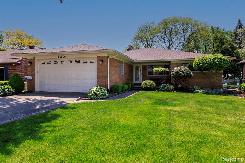 22606 Ardmore Park Drive, Saint Clair Shores, MI 48081 — Photo 2
