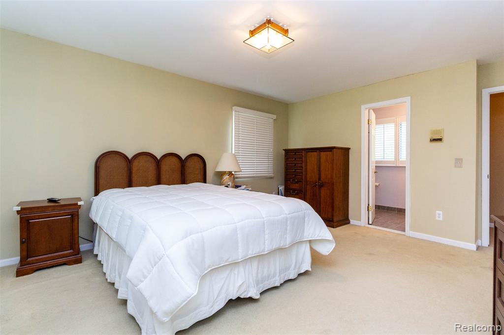 5423 HAUSER Way, West Bloomfield, MI 48323 — Photo 27