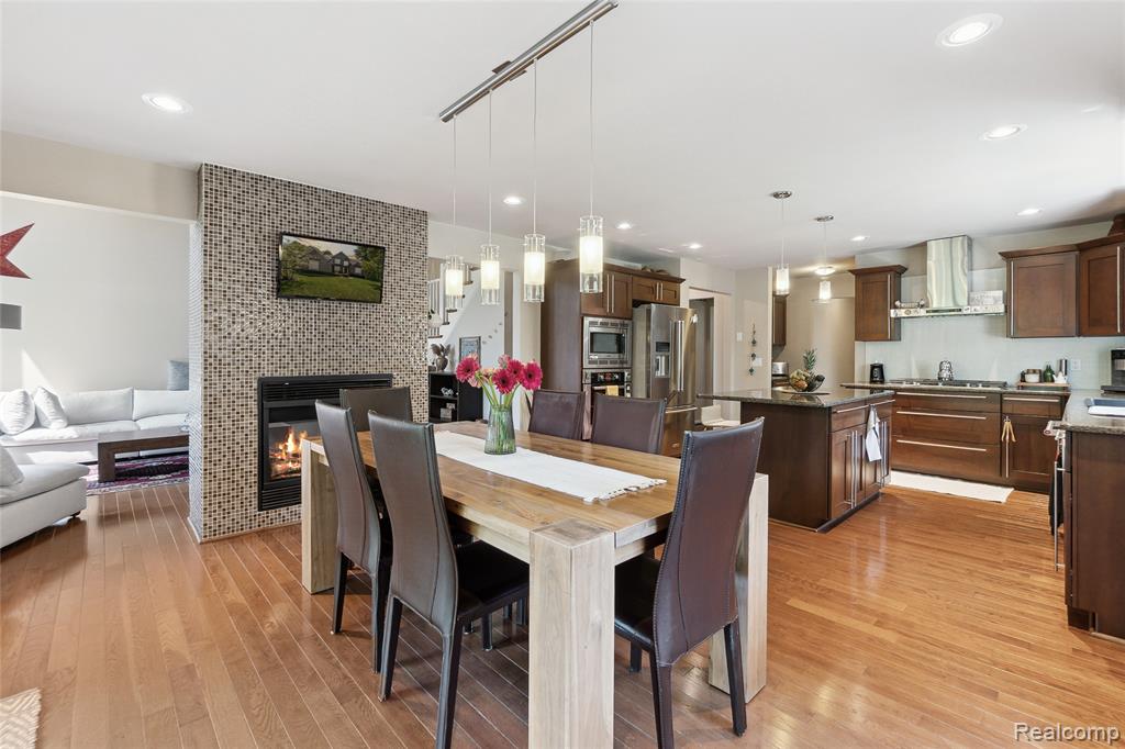 418 Greenan Lane, Lake Orion, MI 48362 — Photo 18