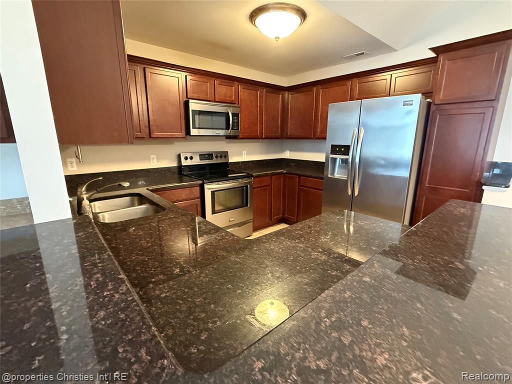 8413 Heywood Circle, Sterling Heights, MI 48312 — Photo 6