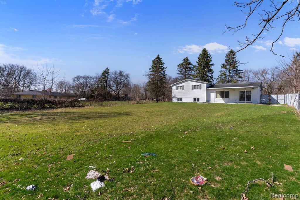 4302 ESTA Drive, Flint, MI 48506 — Photo 28