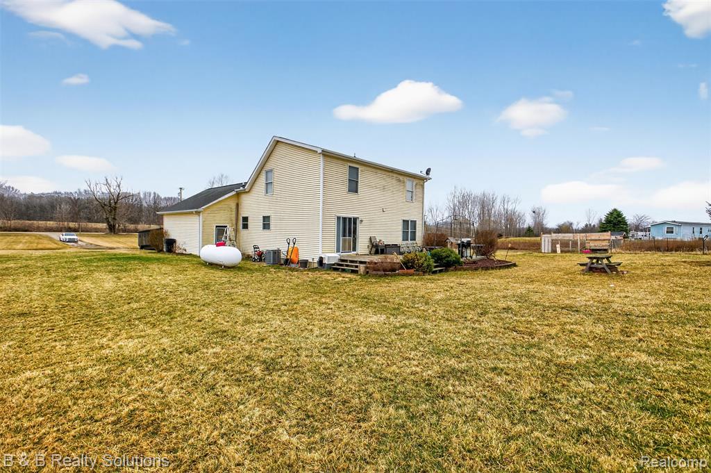 3919 Castle Road, North Branch, MI 48461 — Photo 30