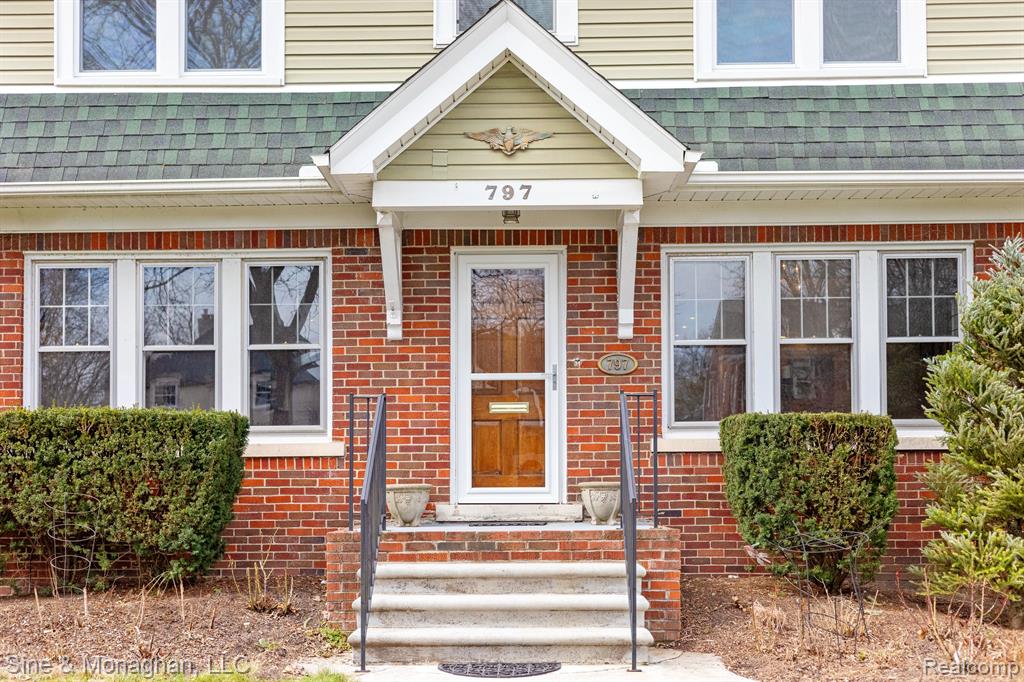 797 WASHINGTON Road, Grosse Pointe, MI 48230 — Photo 2