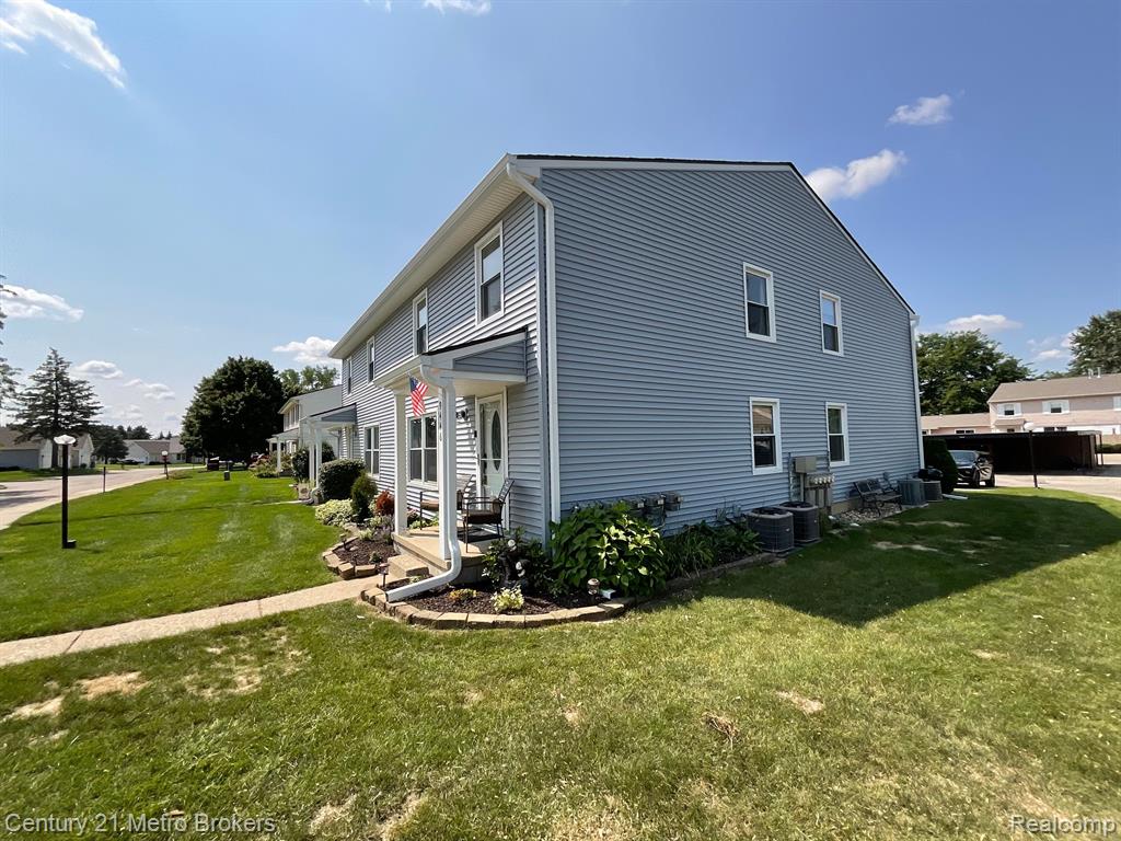 9446 PARKWOOD N, Davison, MI 48423 — Photo 3