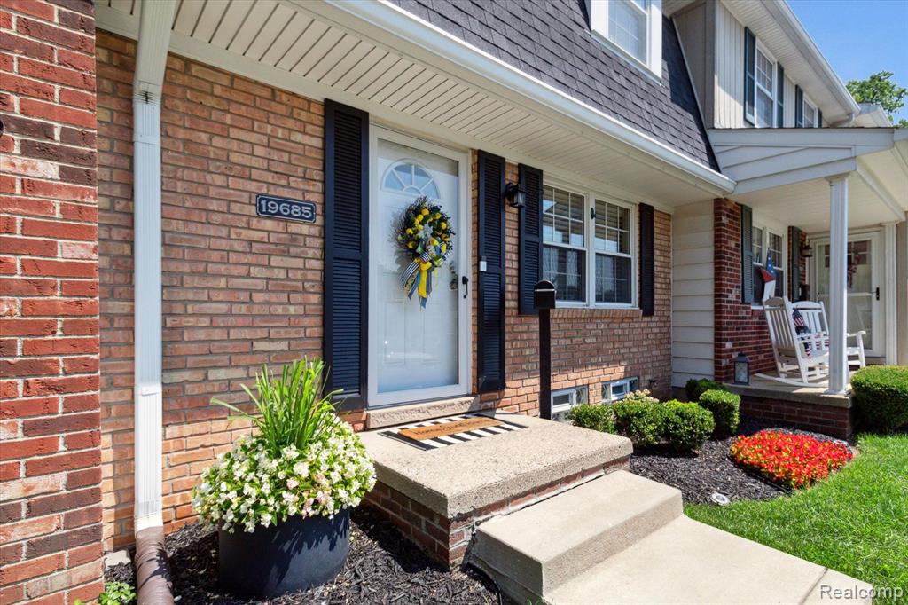 19685 IRONWOOD Court, Northville, MI 48167 — Photo 4