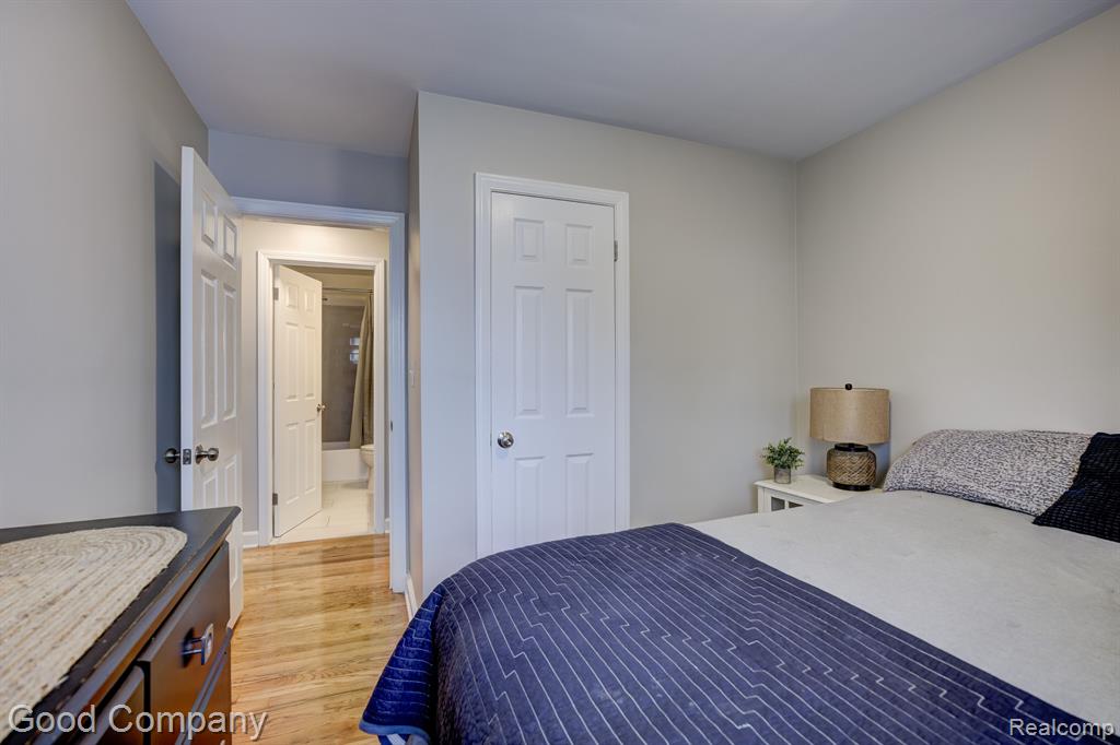 903 ROYAL Avenue, Royal Oak, MI 48073 — Photo 15