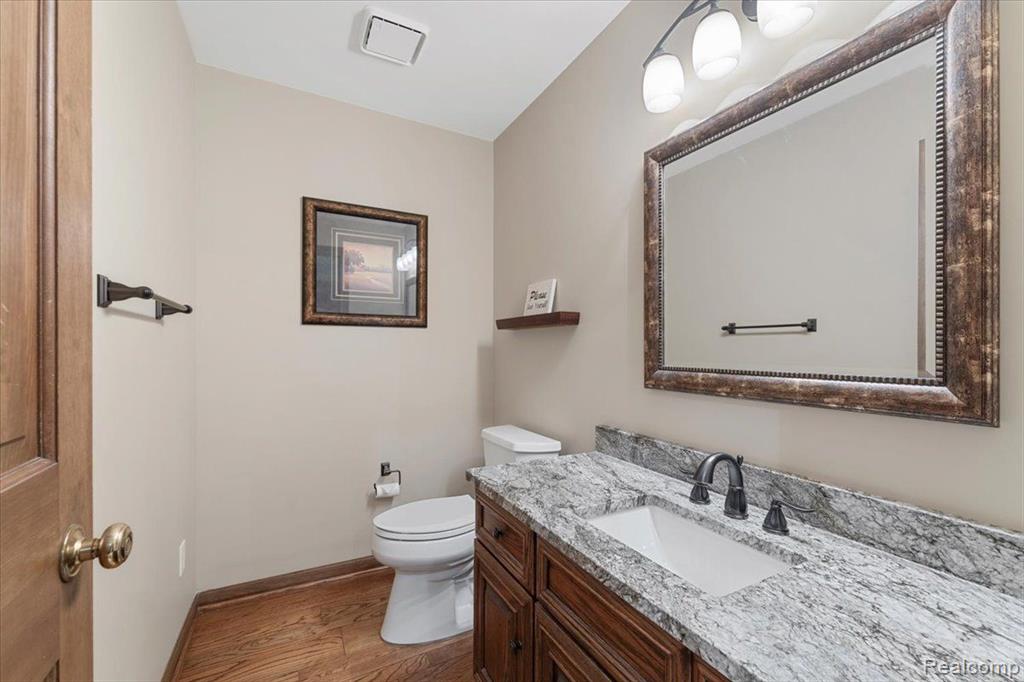 8707 VOIGT Avenue, Grosse Ile, MI 48138 — Photo 23