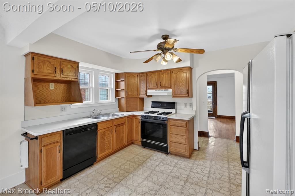 642 W Maplehurst Street, Ferndale, MI 48220 — Photo 20