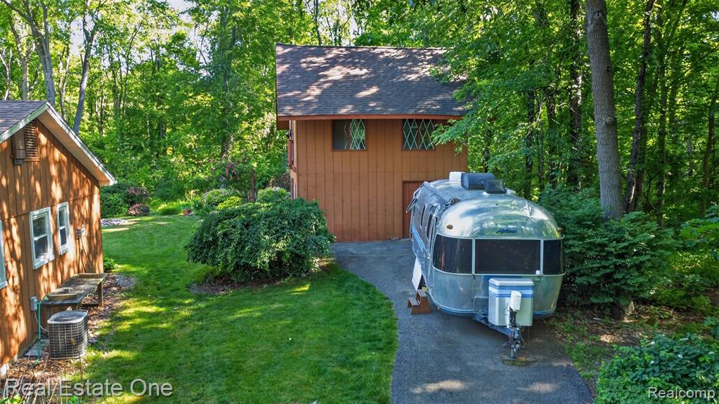 5466 Grange Hall Road, Holly, MI 48442 — Photo 9