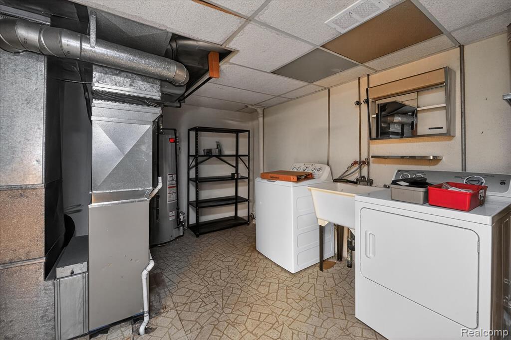 18268 University Park Drive, Livonia, MI, 48152