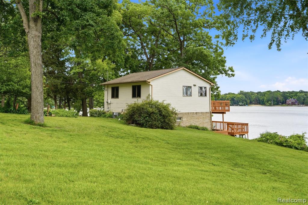 11044 Grand River Avenue, Brighton, MI 48116 — Photo 2