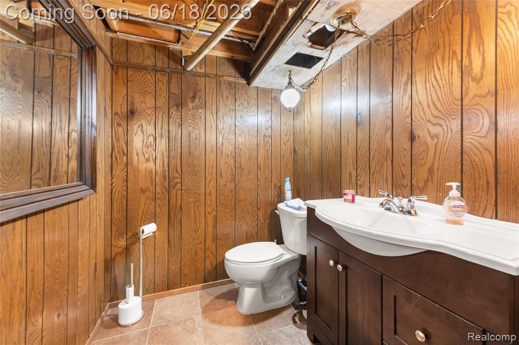41594 Harvard Drive, Sterling Heights, MI 48313 — Photo 33