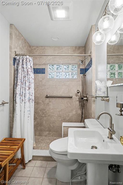 6284 Woodsdale Drive, Grand Blanc, MI 48439 — Photo 10