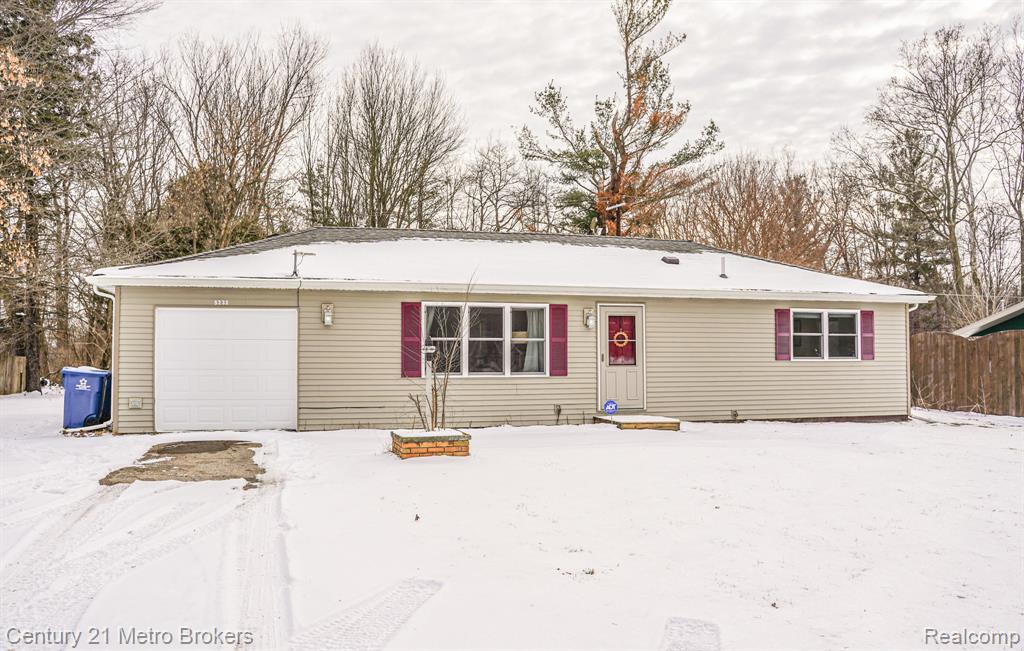 5233 Millington Road, Millington, MI 48746 — front exterior