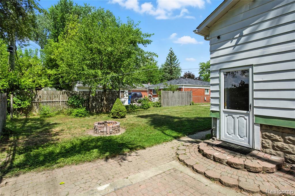 5452 Monroe Street, Dearborn Heights, MI 48125 — Photo 25