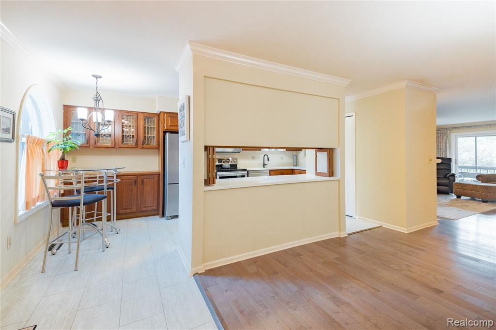 9830 Hawthorne Glen Drive, Grosse Ile, MI 48138 — Photo 16